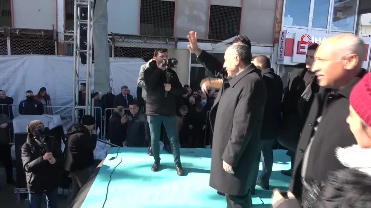 AK Parti Van Büyükşehir Belediye Başkan Adayı Arvas, coşkuyla karşılandı