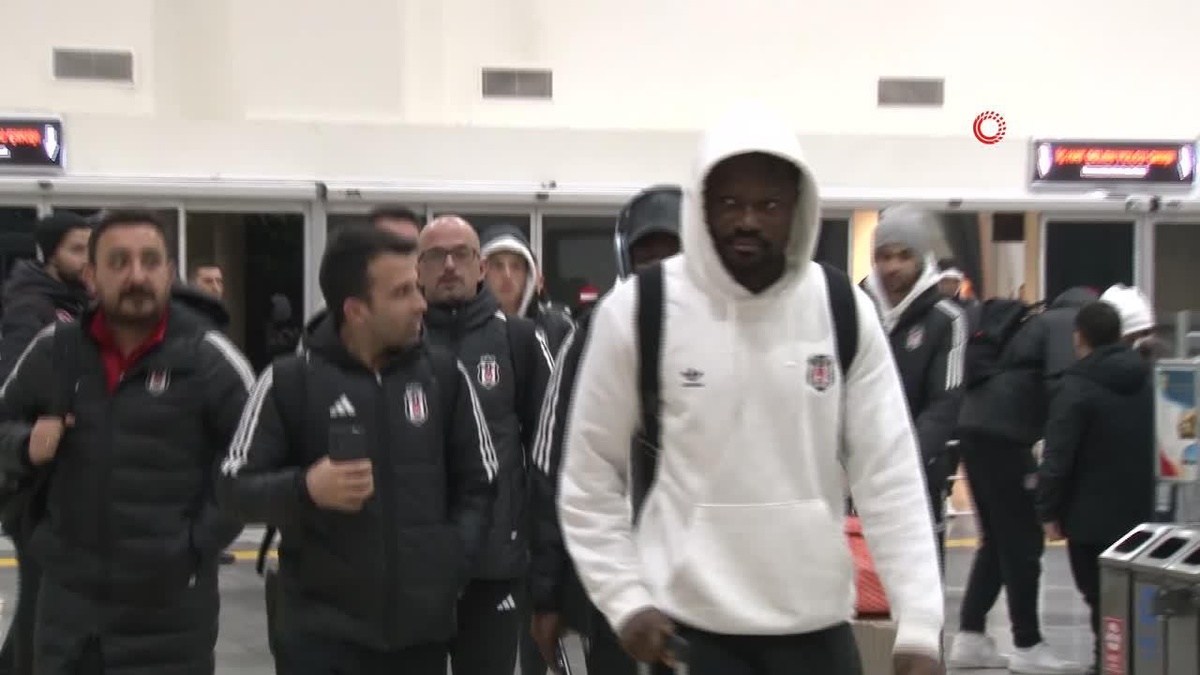 Beşiktaş, Sivas\'ta coşkulu karşılanıyor