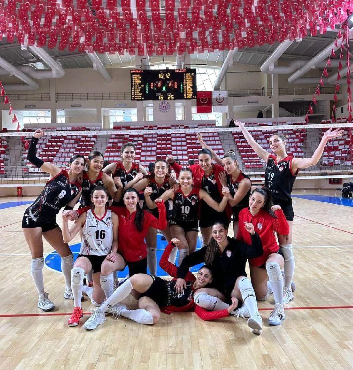 Bilecik Belediyesi Voleybol Spor Kulübü, Eskişehir deplasmanında 3-0 kazandı