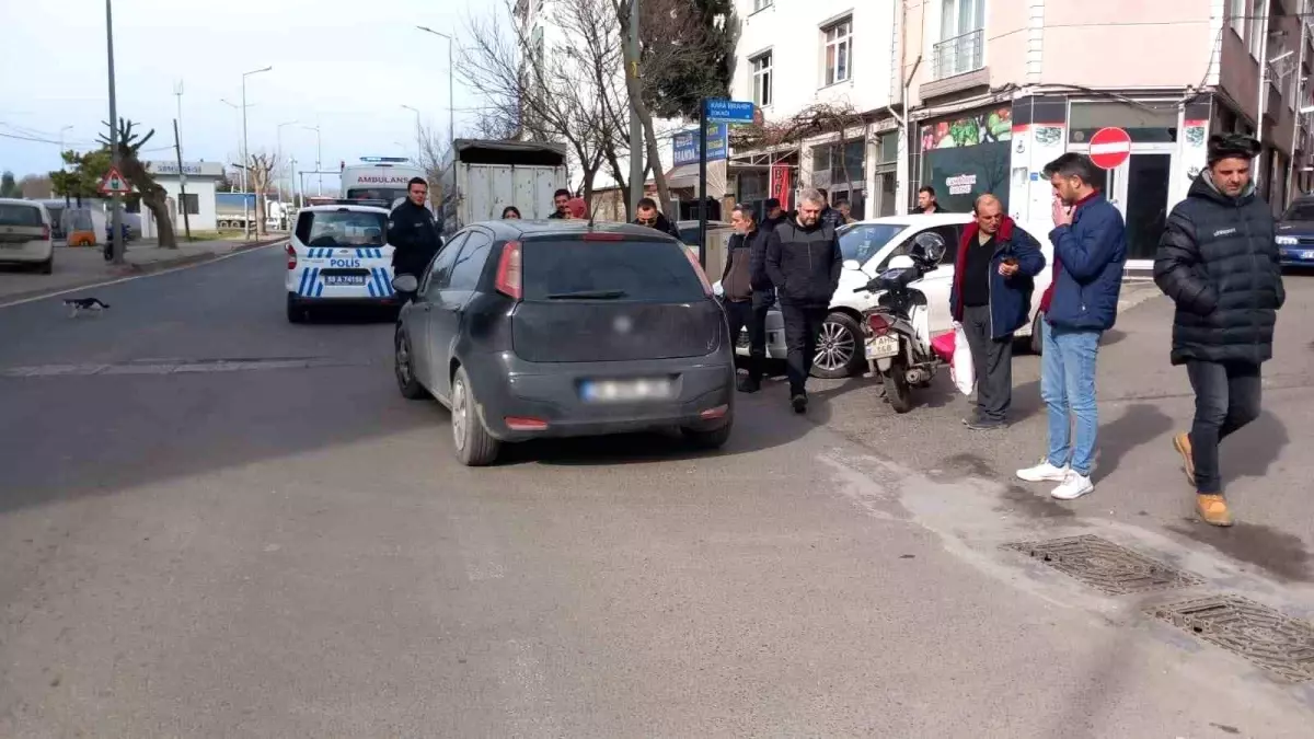 Direksiyon başında uyuyakaldı, ekipler dakikalarca dil döktü