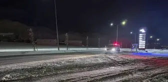 Erzurum, Ardahan ve Kars'ta Kar Yağışı ve Tipi Nedeniyle Yollar Kapandı