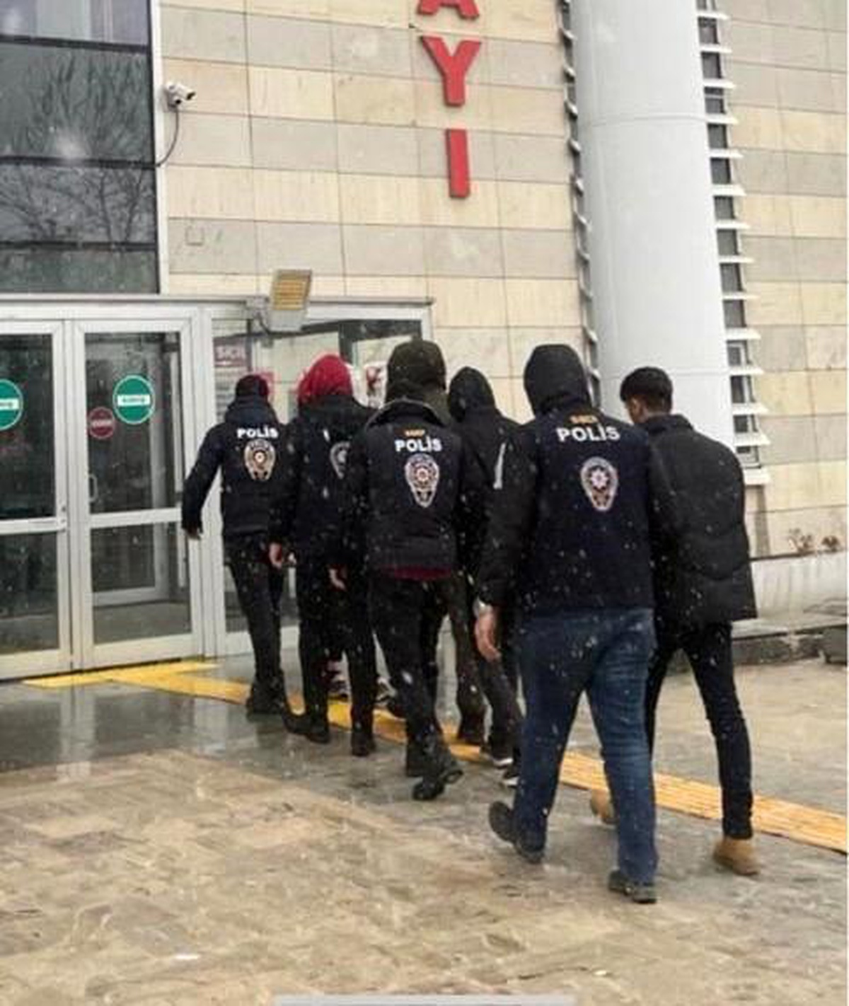 Elazığ\'da yapılan yasadışı bahis operasyonunda 5 şüpheli gözaltına alındı