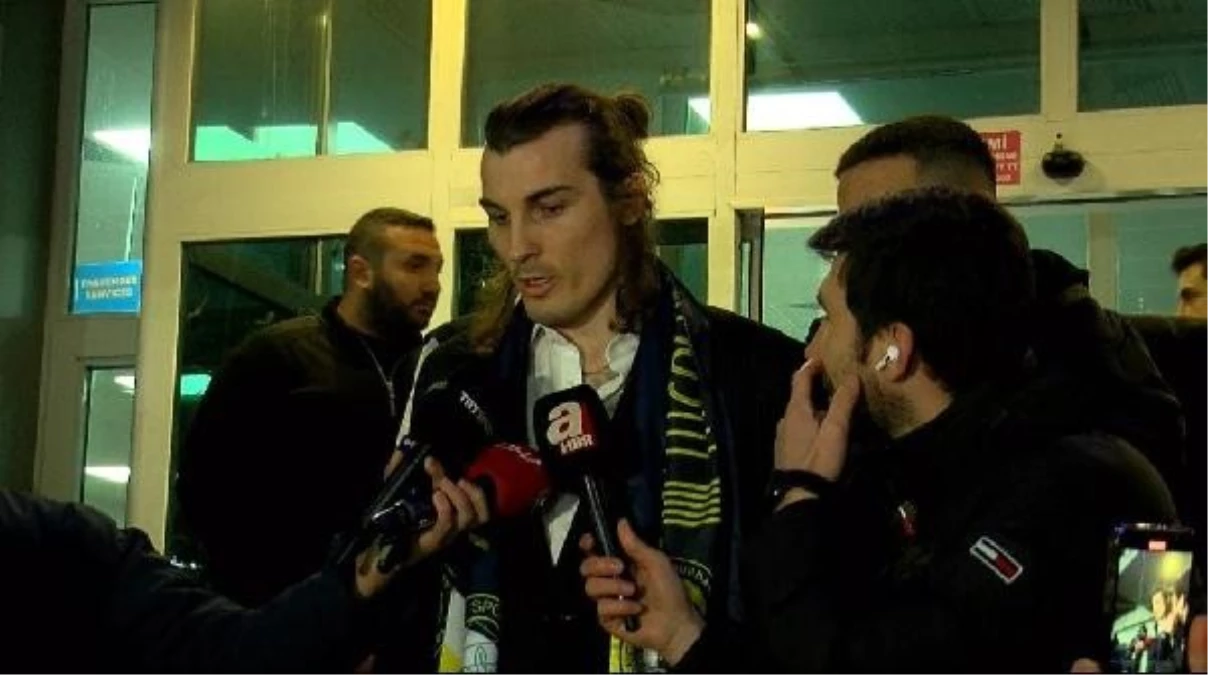 Çağlar Söyüncü, Fenerbahçe ile transfer görüşmeleri için İstanbul\'a geldi