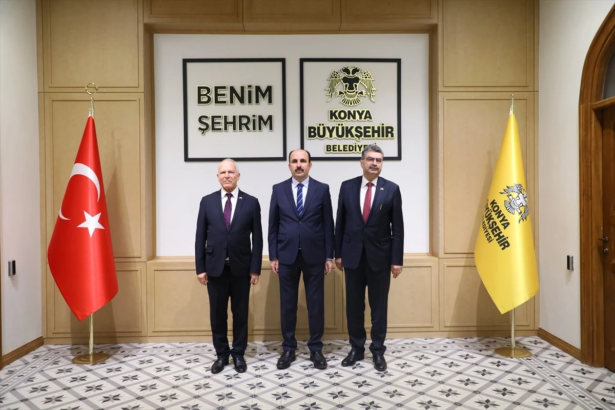 KKTC Meclis Başkanı Zorlu Töre, Konya Büyükşehir Belediye Başkanı Uğur İbrahim Altay\'ı ziyaret etti