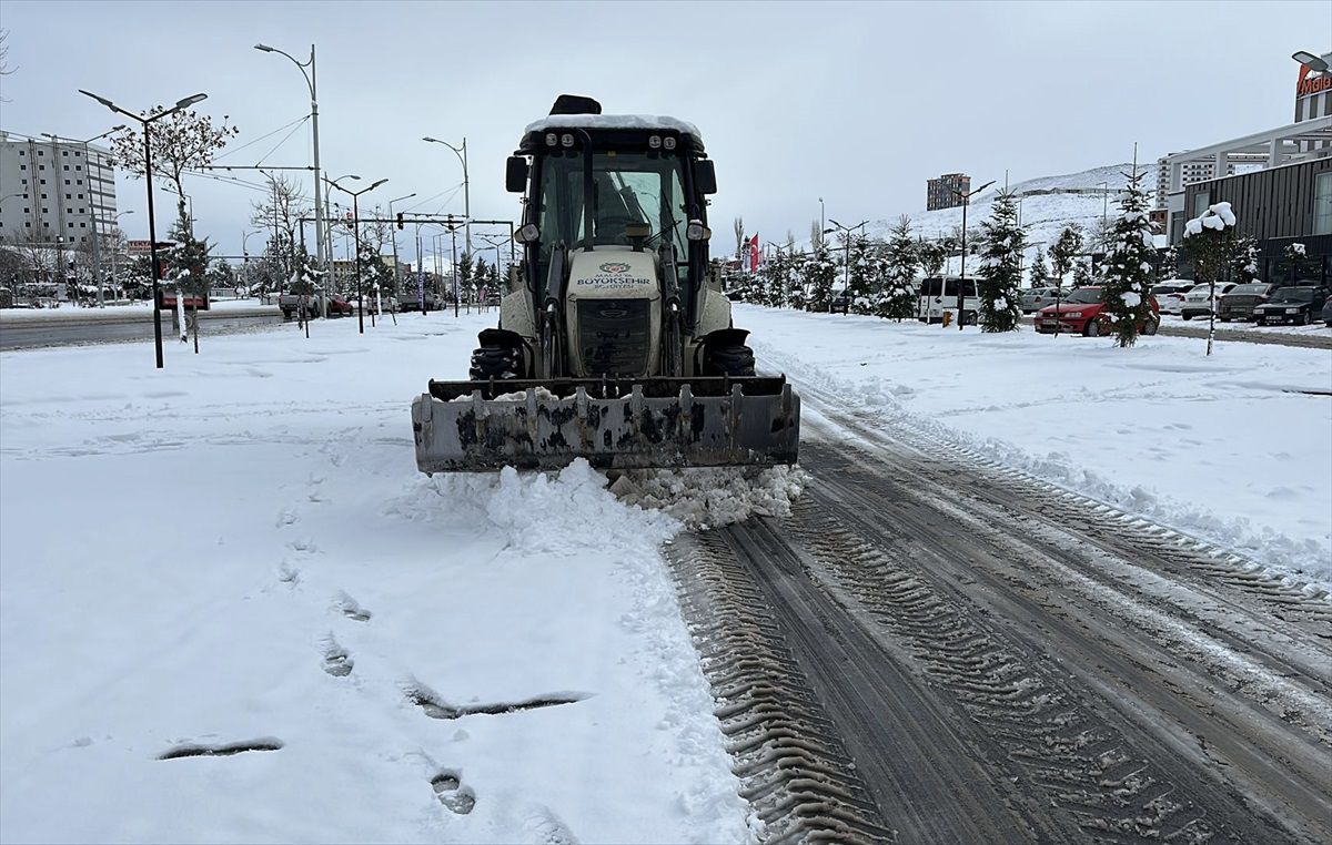 Malatya\'da 129 mahalle yolunda ulaşım sağlanamıyor