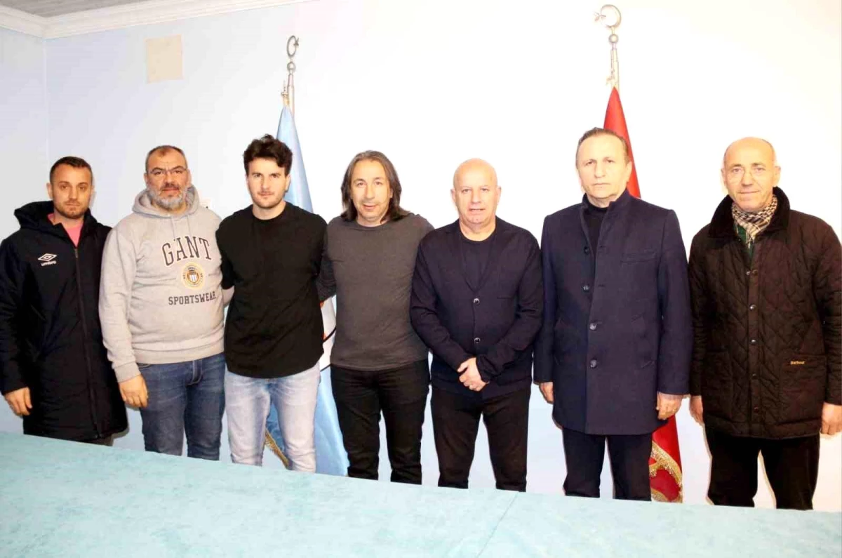 Pazarspor, İbrahim Tolgay Kerimoğlu\'nu teknik direktör olarak atadı
