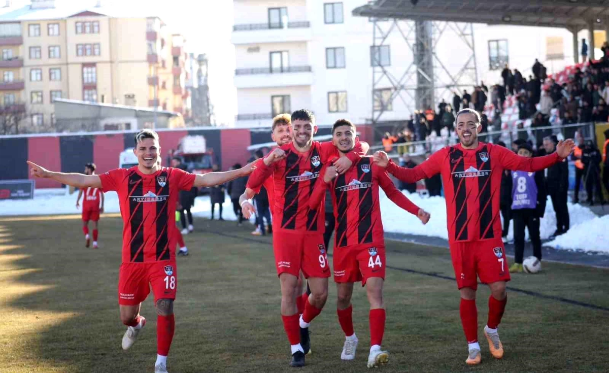 Vanspor FK, Serik Belediyespor\'u 3-1 mağlup etti