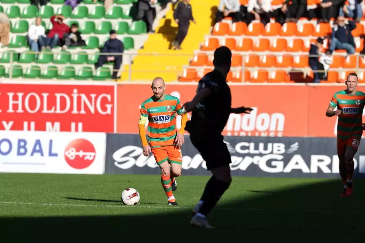 Corendon Alanyaspor ile Pendikspor Arasında Golsüz Beraberlik