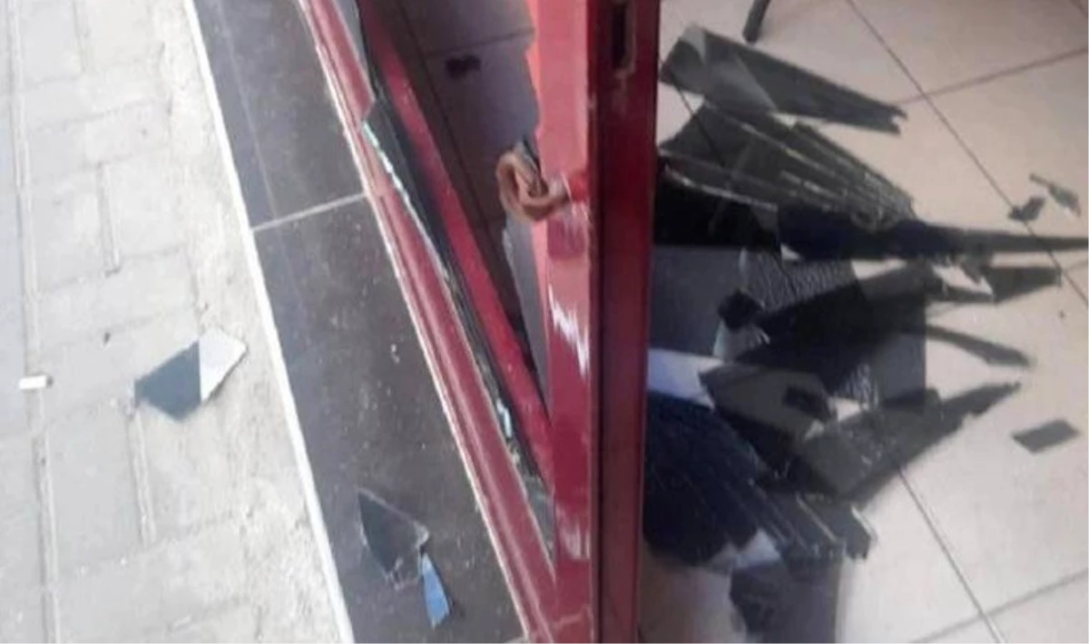Yeniden Refah Partisi seçim irtibat bürosuna saldırı