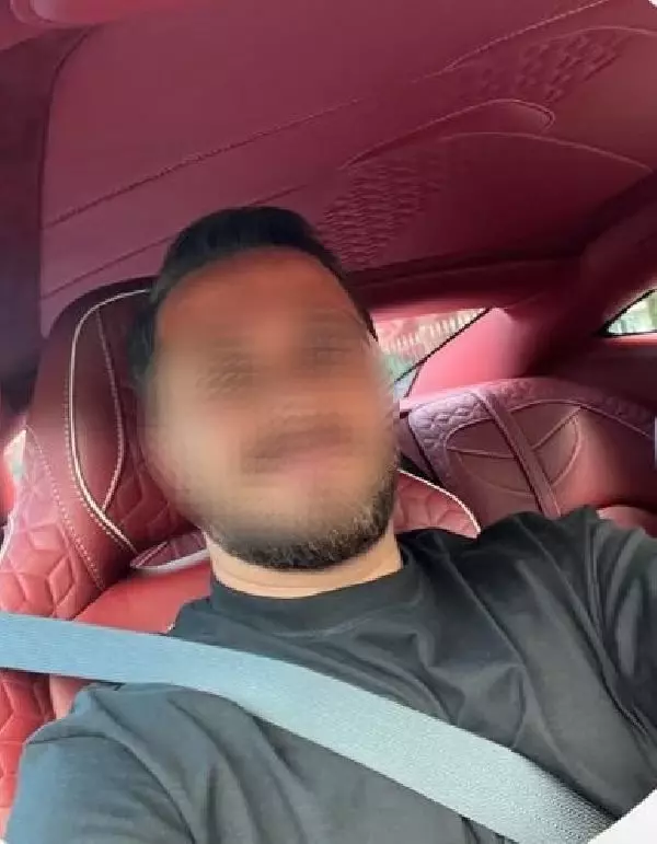 11'inci kat balkonundan düşen Özlem'in ablası: 'Ablacığım anlatamam, anlatamıyorum' dedi 11'inci kat balkonundan düşen Özlem'in ablası: 'Ablacığım anlatamam, anlatamıyorum' dedi