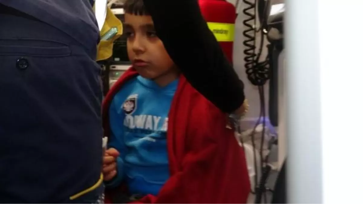 Antalya'da çıkan yangında mahsur kalan 6 kişi kurtarıldı