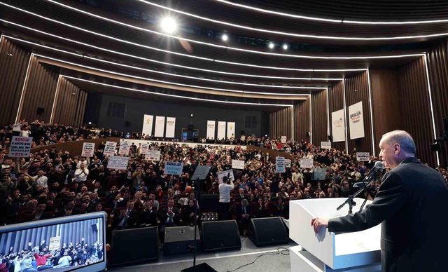 Cumhurbaşkanı Erdoğan: Gençlerimize taahhüt ettiklerimizi 8 ayda gerçekleştirdik Cumhurbaşkanı Erdoğan: Gençlerimize taahhüt ettiklerimizi 8 ayda gerçekleştirdik