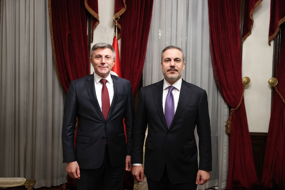 Dışişleri Bakanı Hakan Fidan, HÖH Genel Başkanı Mustafa Karadayı ile Buluştu