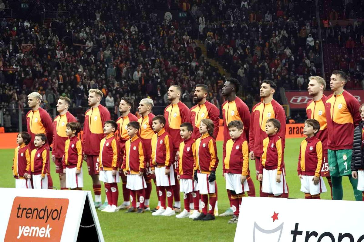 Galatasaray, Gaziantep FK\'yı mağlup ederek sahasındaki yenilmezlik serisini 29 maça çıkardı