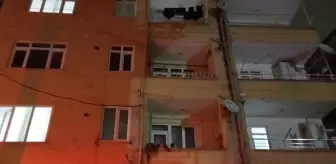 Gölcük'te 5 Katlı Apartmanın Bacasında Yangın Çıktı