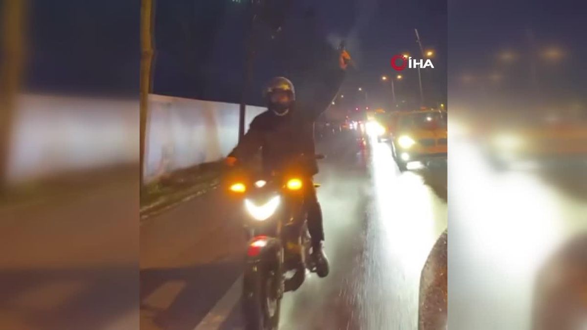 Sakarya\'da düğün konvoyunda motosikletten havaya ateş açıldı