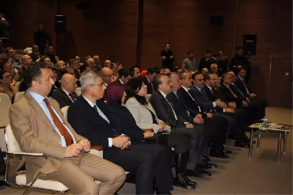 Biyoteknoloji Vadisi Yönetim Kurulu Başkanı Dr. Ercan Varlıbaş, TÜSAP Sağlık Zirvesi\'nde konuştu