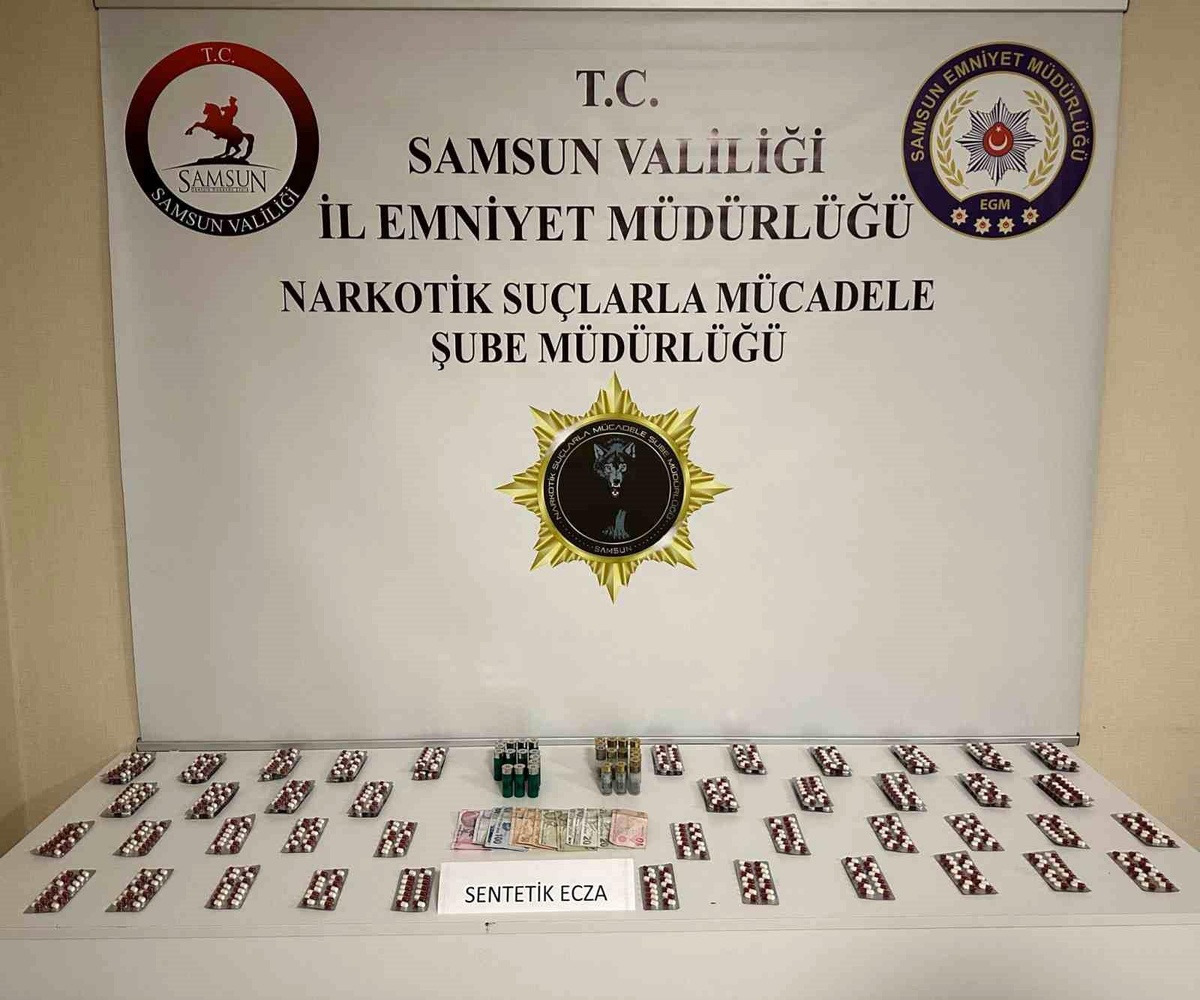 Samsun\'da 881 Adet Sentetik Ecza ile Yakalanan Kişi Gözaltına Alındı