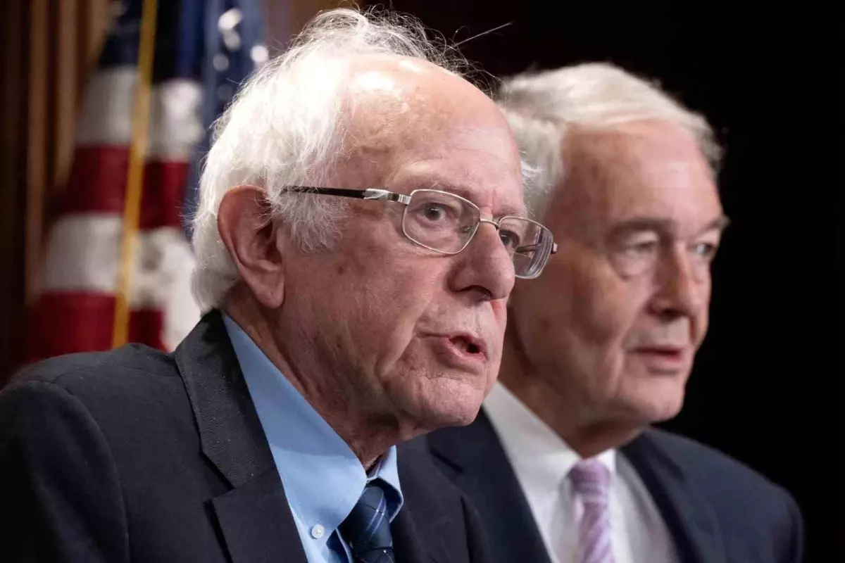 Bernie Sanders, Biden\'a Filistinli Mültecilere Yardımları Yeniden Başlatması Çağrısında Bulundu