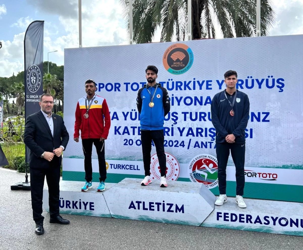 Adıyaman Üniversitesi Spor Bilimleri Fakültesi Öğrencisi Mazlum Demir Türkiye Yürüyüş Şampiyonası\'nda Şampiyon Oldu