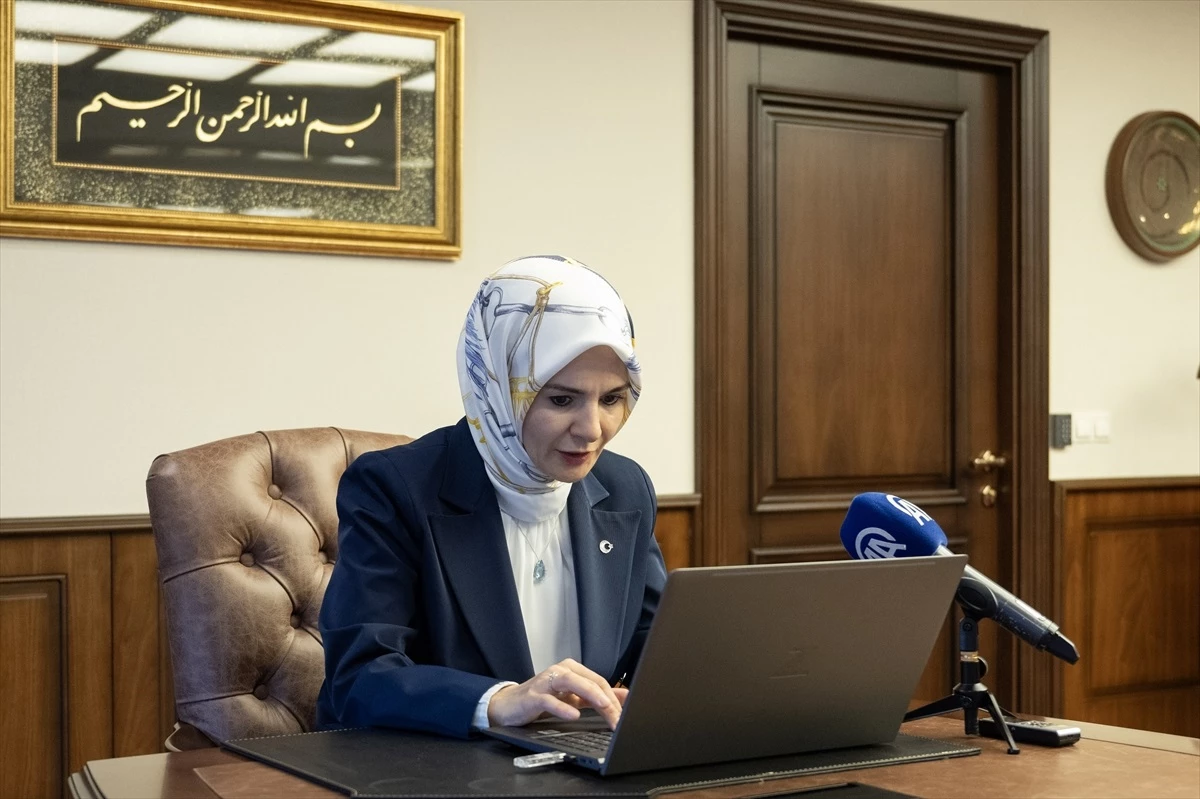 Aile ve Sosyal Hizmetler Bakanı Mahinur Özdemir Göktaş, \'Yılın Kareleri\' oylamasına katıldı