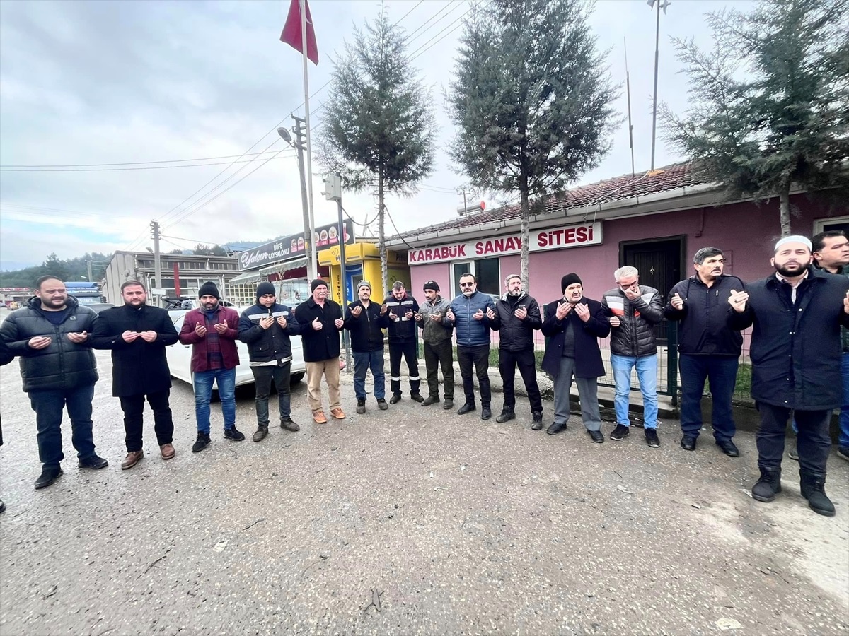 AK Parti Karabük Belediye Başkan Adayı Özkan Çetinkaya Esnaf ve Kurumları Ziyaret Etti