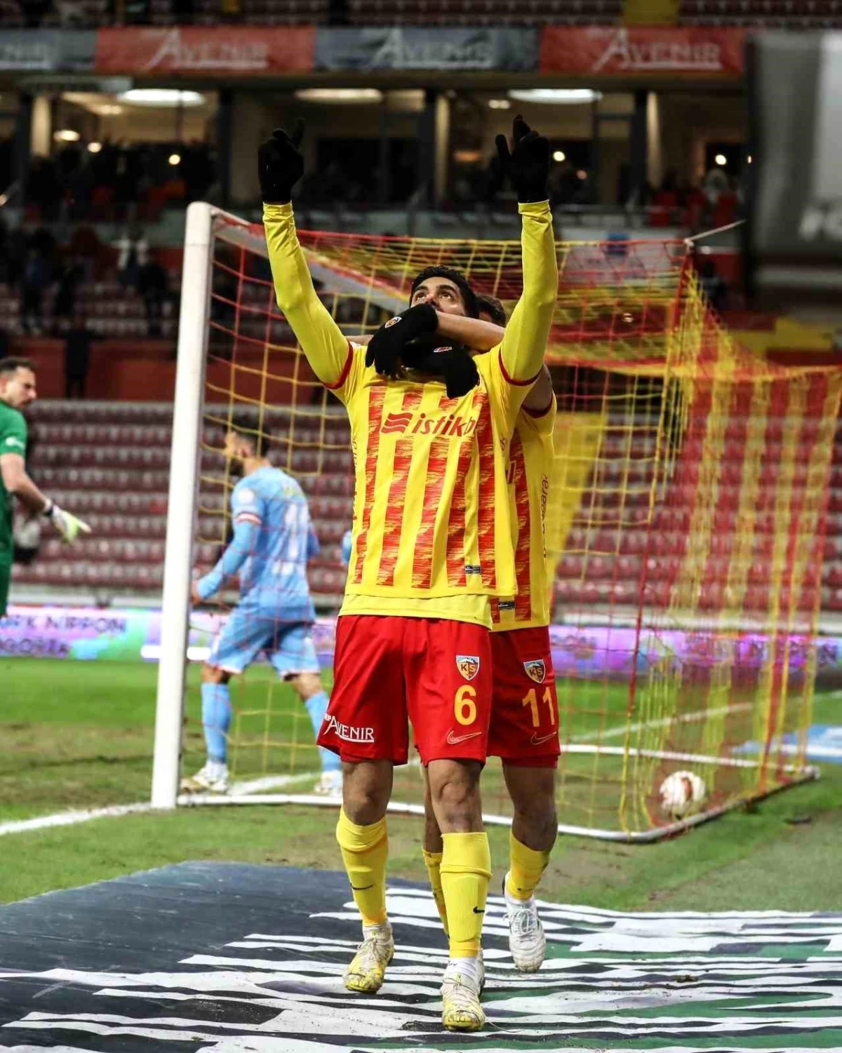Ali Karimi, Antalyaspor maçında gol attı