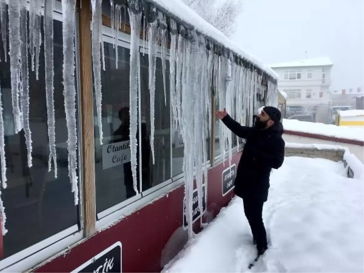 Ardahan\'da Sibirya soğukları! Termometreler eksi 32 dereceyi gördü