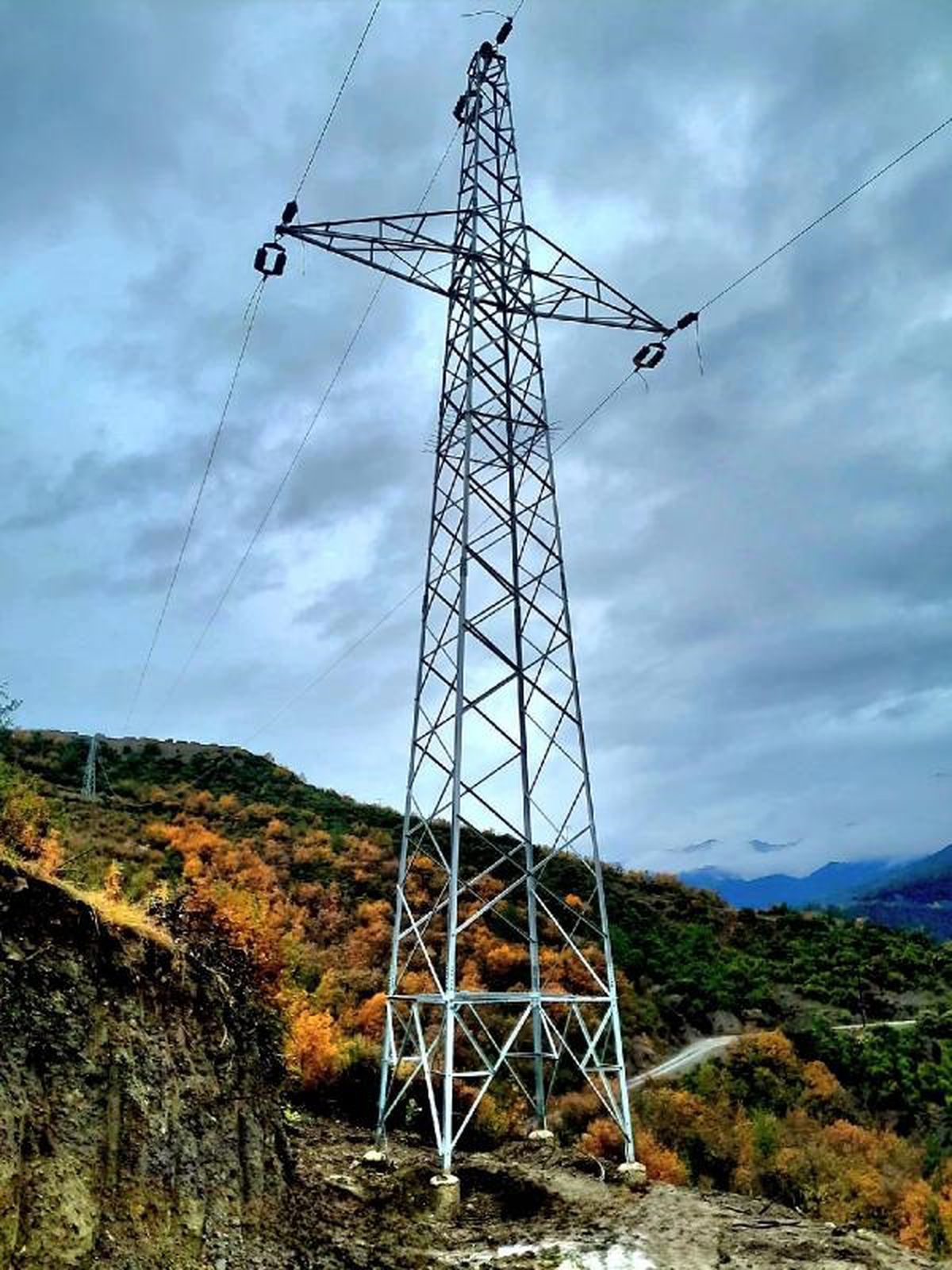 Başkent EDAŞ, Karabük\'te enerji nakil hattını 41 milyon TL yatırımla yeniledi