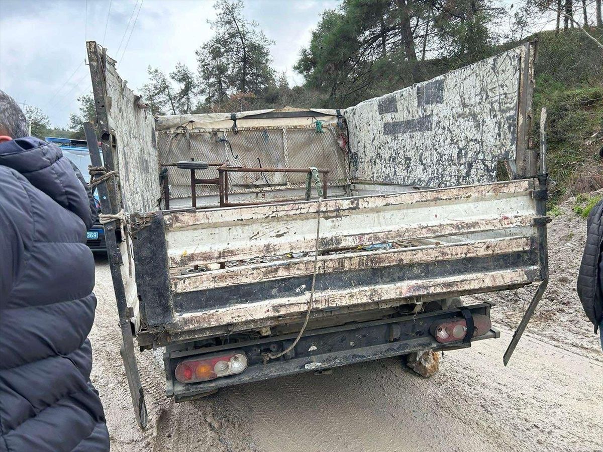 Bursa\'da bağ evinden hırsızlık yapan 2 şüpheli tutuklandı