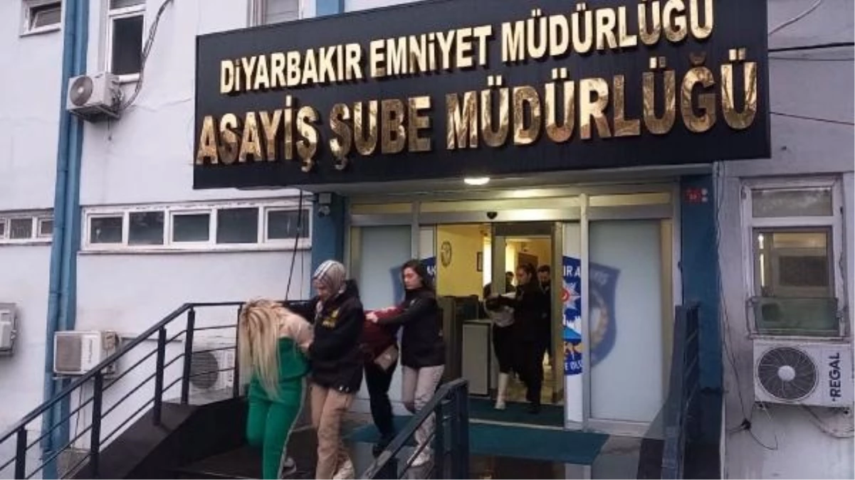 Diyarbakır\'da fuhuş çetesine operasyon: 4\'ü kadın 9 şüpheli tutuklandı