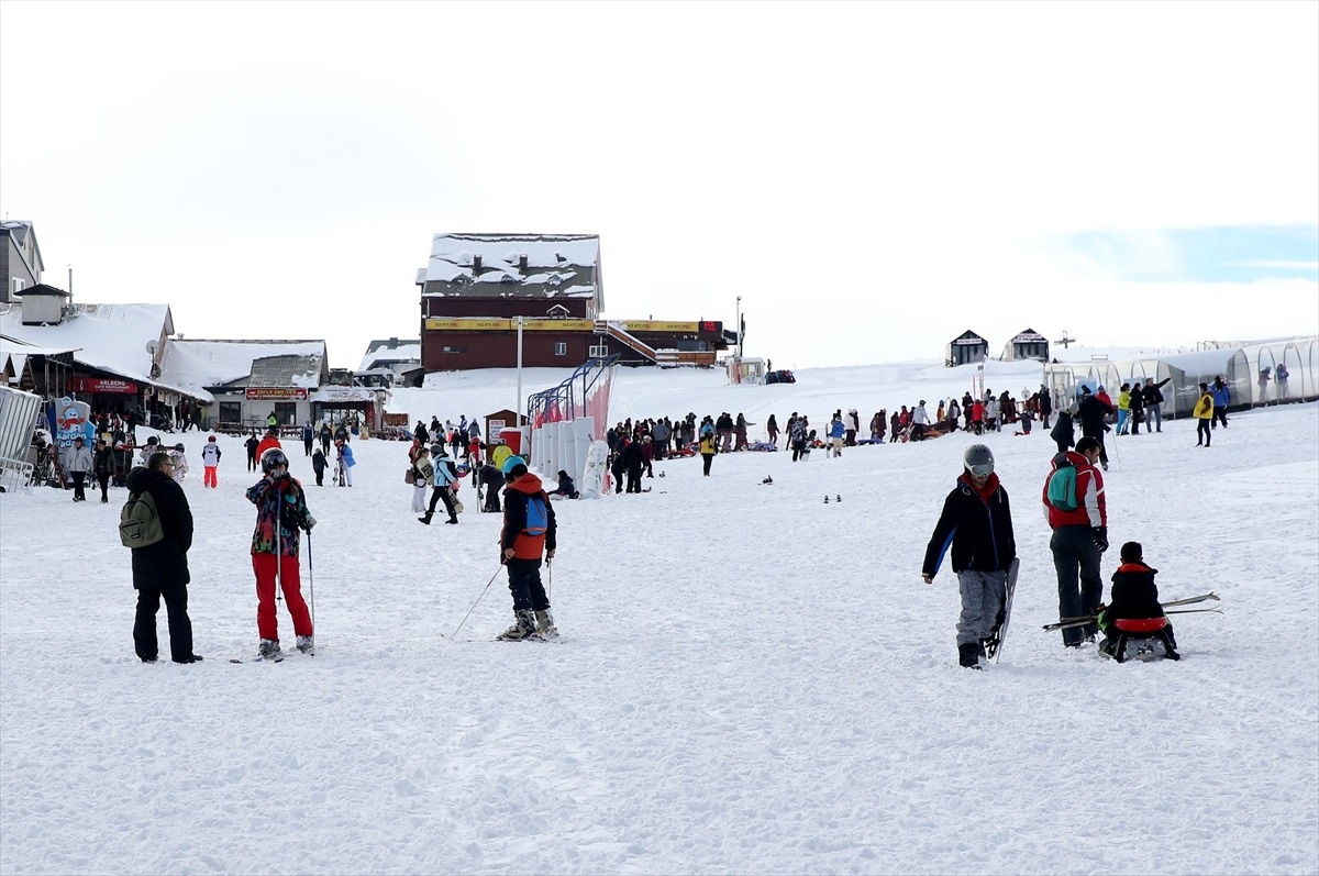 Erciyes Kayak Merkezi Ziyaretçi Sayısı 2 Milyona Yaklaştı