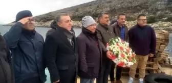 Urla'da 39 yıl önce batan TCG Ç-136 Tank Çıkarma Gemisi'nde şehit olanlar anıldı