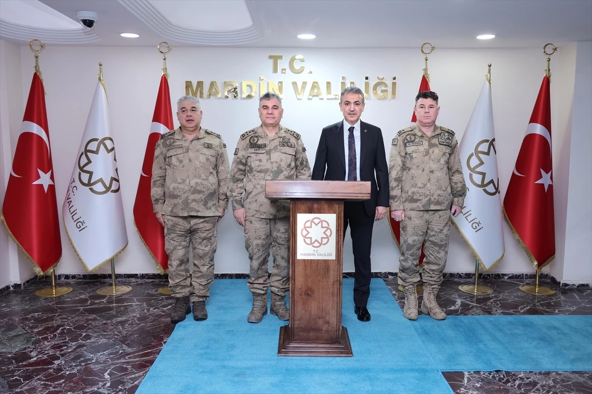 Jandarma Genel Komutan Yardımcısı Mardin Valisi ile görüştü
