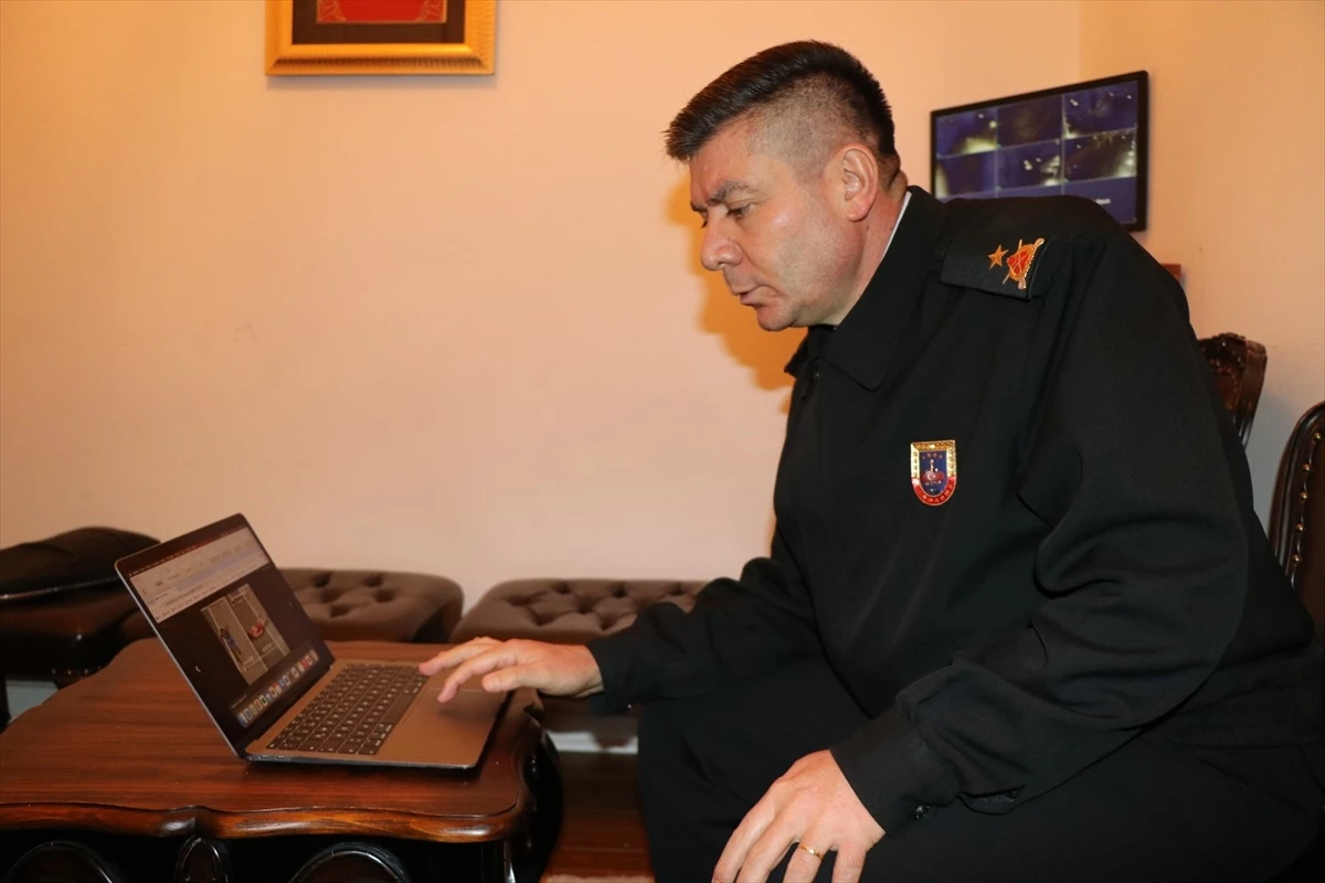 Kayseri İl Emniyet Müdürü ve İl Jandarma Komutanı, AA\'nın \'Yılın Kareleri\' oylamasına katıldı