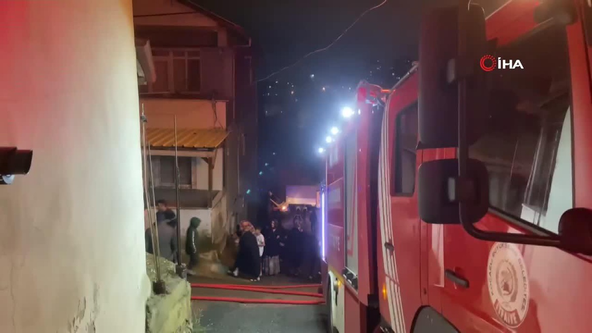Kömürlükte çıkan yangın mahalleliyi sokağa döktü