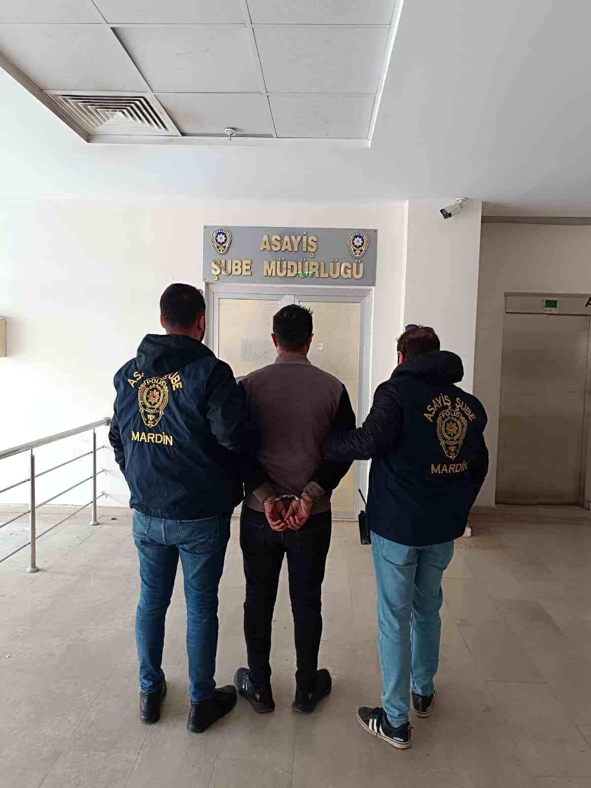 Mardin\'de düzenlenen operasyonlarda 13 kişi tutuklandı