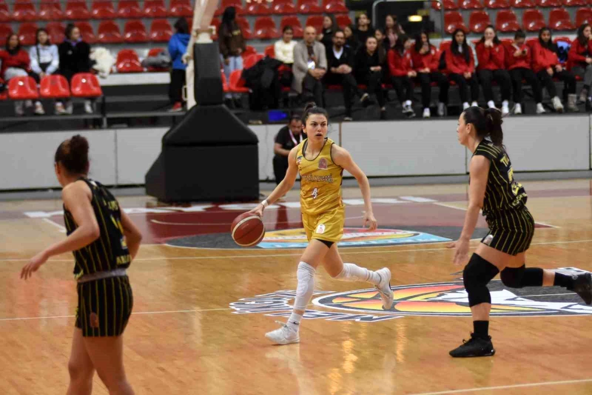 Melikgazi Kayseri Basketbol, Çankaya Üniversitesi\'ni mağlup etti