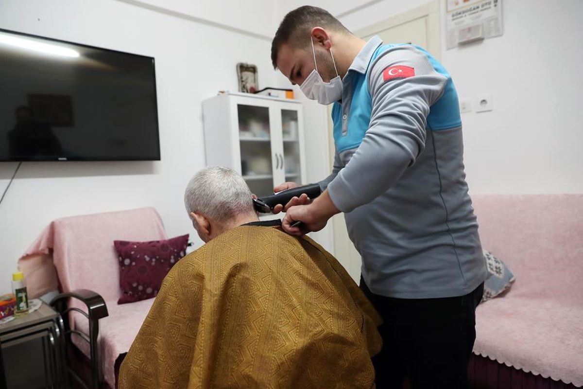 Merkezefendi Belediyesi, Evde Bakım Hizmetleriyle Vatandaşlara Destek Oluyor