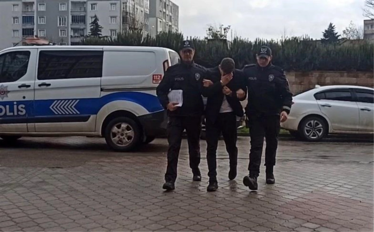 Samsun\'da Yakalanan Otomobil Hırsızı Adliyeye Sevk Edildi