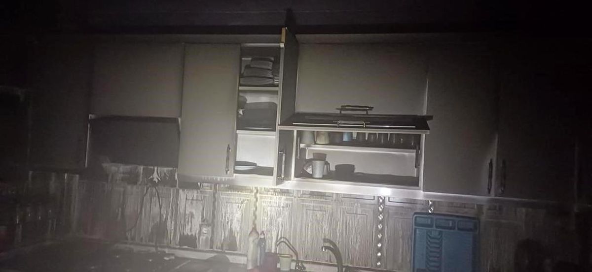 Hatay\'ın Reyhanlı ilçesinde çıkan yangında 3 kişi kurtarıldı