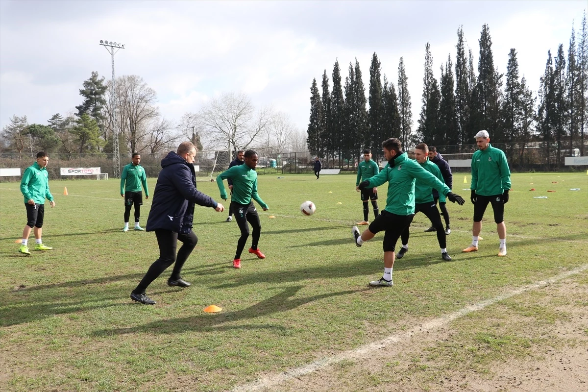Sakaryaspor, Teksüt Bandırmaspor maçı için hazırlıklarını sürdürüyor