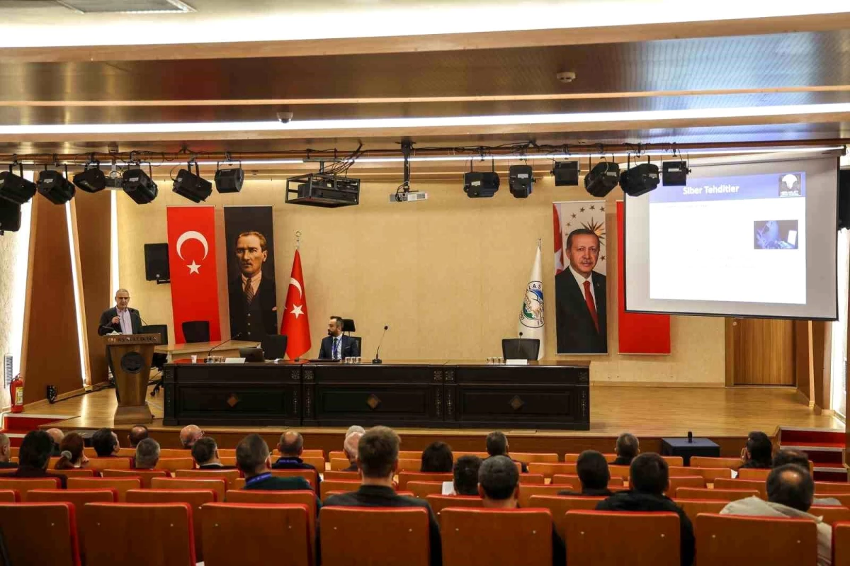 Talas Belediyesi Personellerine Siber Farkındalık Eğitimi Verdi