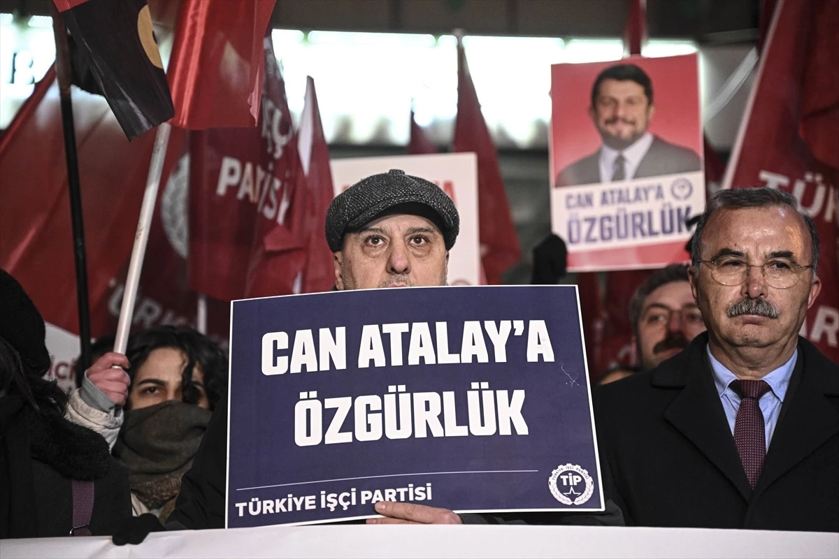 TİP Milletvekili Can Atalay\'ın düşürülmesi protesto edildi