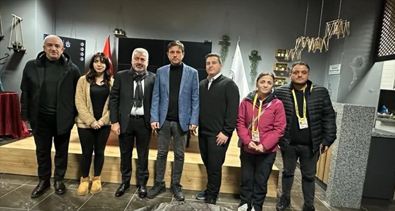 Trabzonspor Divan Başkanlık Kurulu Başkan Adayı Emin Kahraman, TSYD Trabzon Şubesini Ziyaret Etti