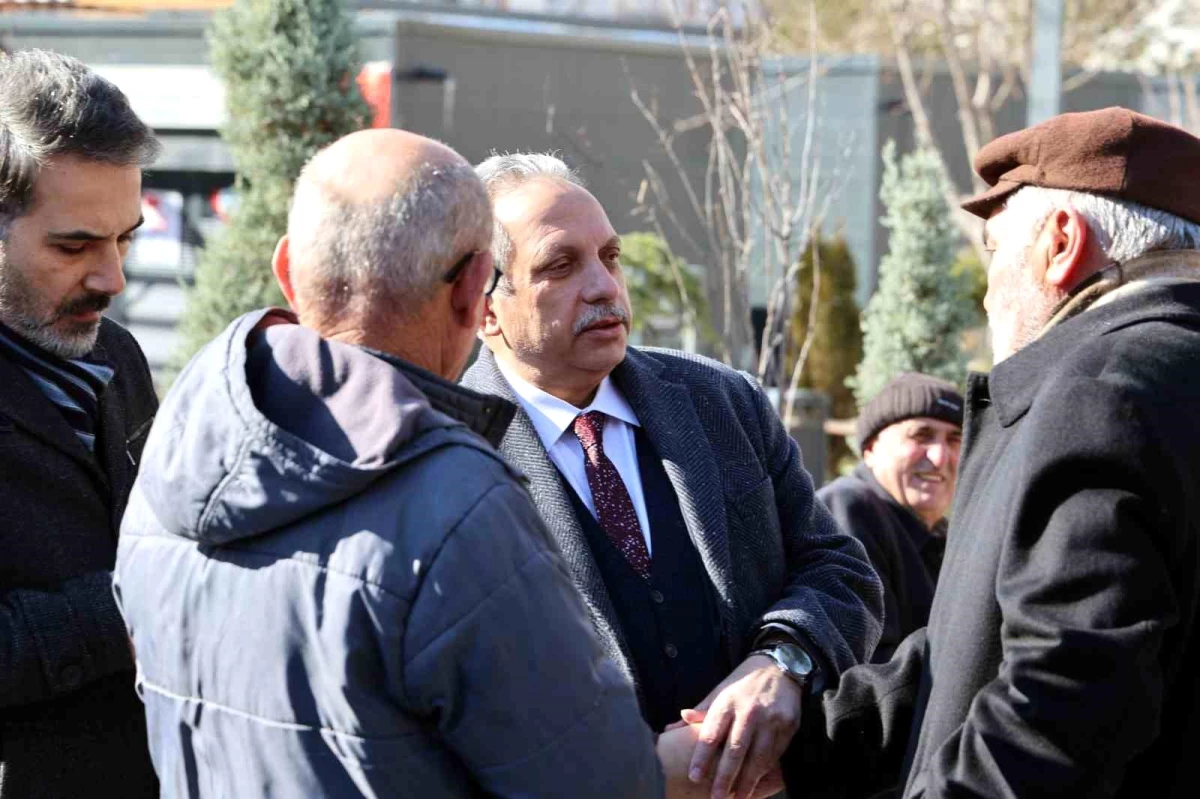 Talas Belediye Başkanı Mustafa Yalçın, esnaf ve vatandaşlarla buluştu