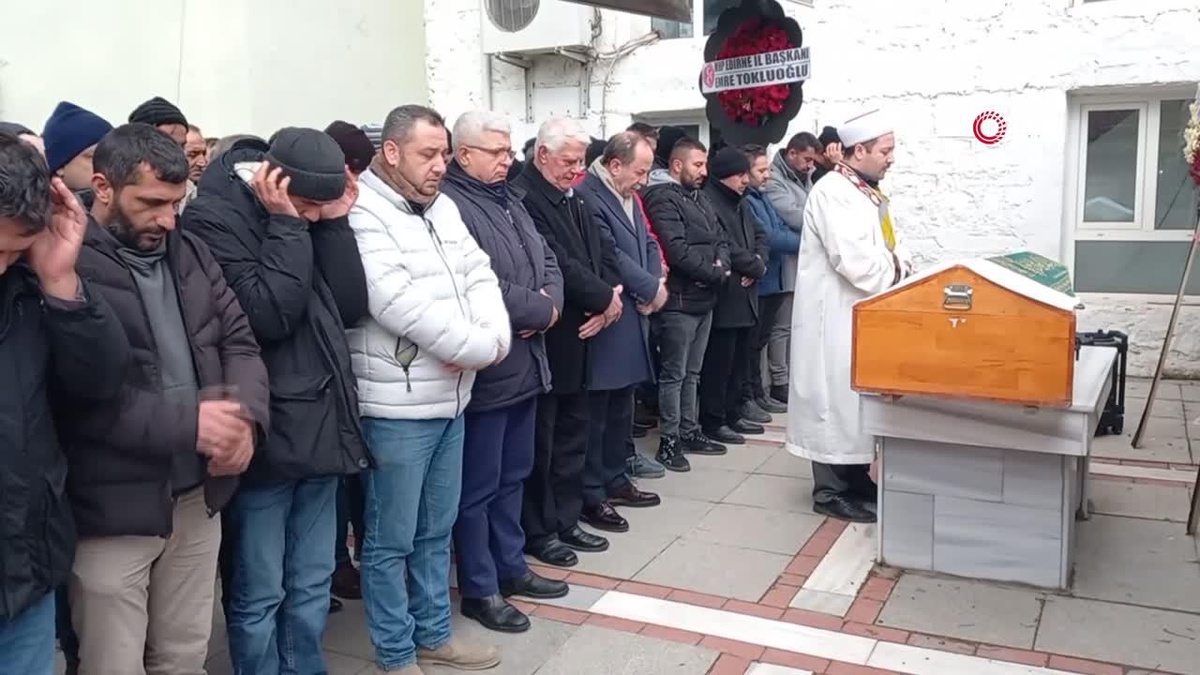 Yunanistan\'ın gözaltına aldığı kepçe operatörü toprağa verildi