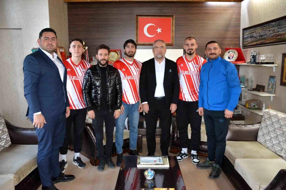 Zile Belediyespor, yeni transferlerini tanıttı