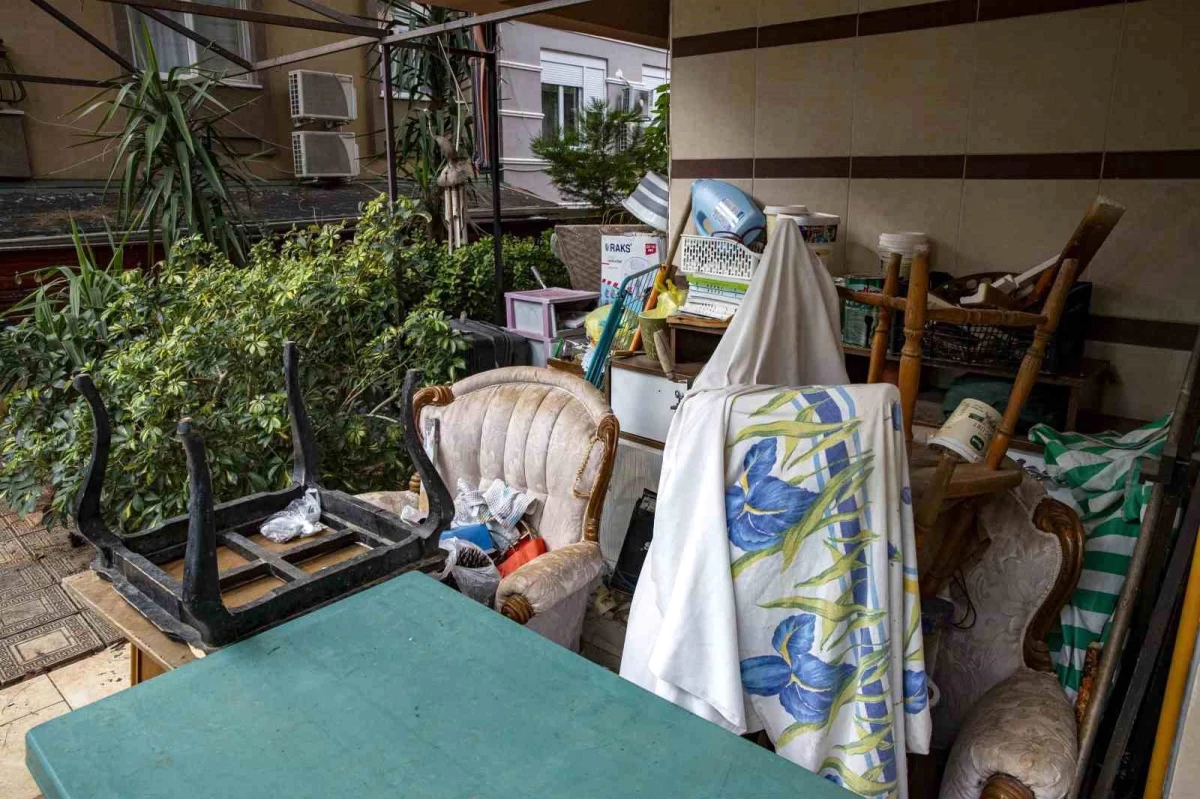 Şiddetli geçimsizlik nedeniyle evi satılan Belaruslu Türk vatandaşı ve çocukları yardım istiyor