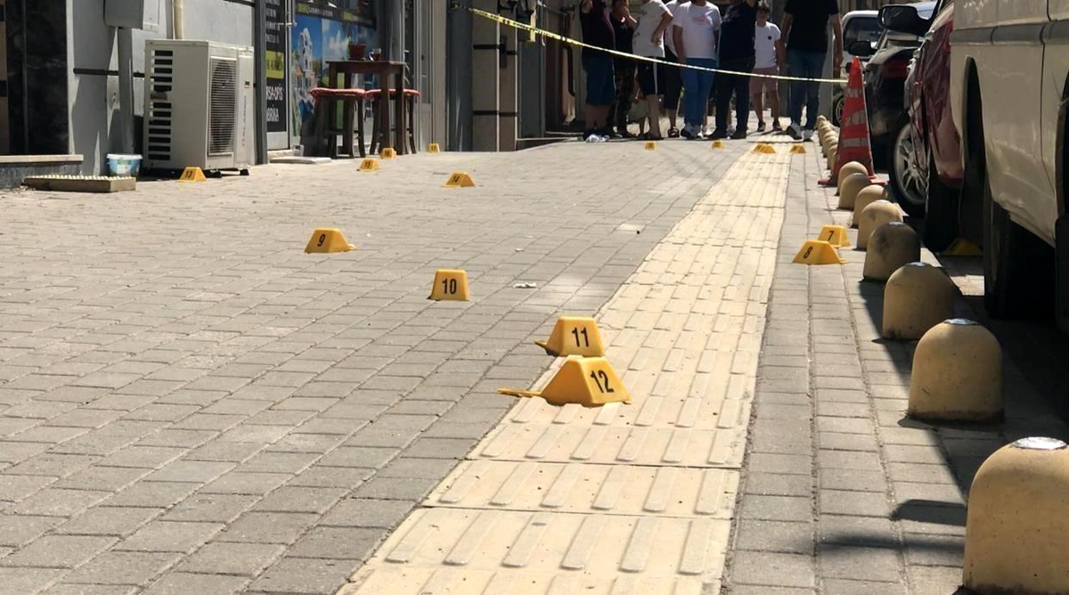 Bursa\'da Kardeşini Bıçaklayarak Öldüren Zanlıya Müebbet Hapis Cezası İstemi